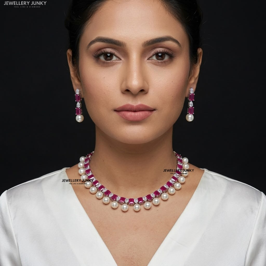 SOHA DIAMOND PEARL NECKLACE