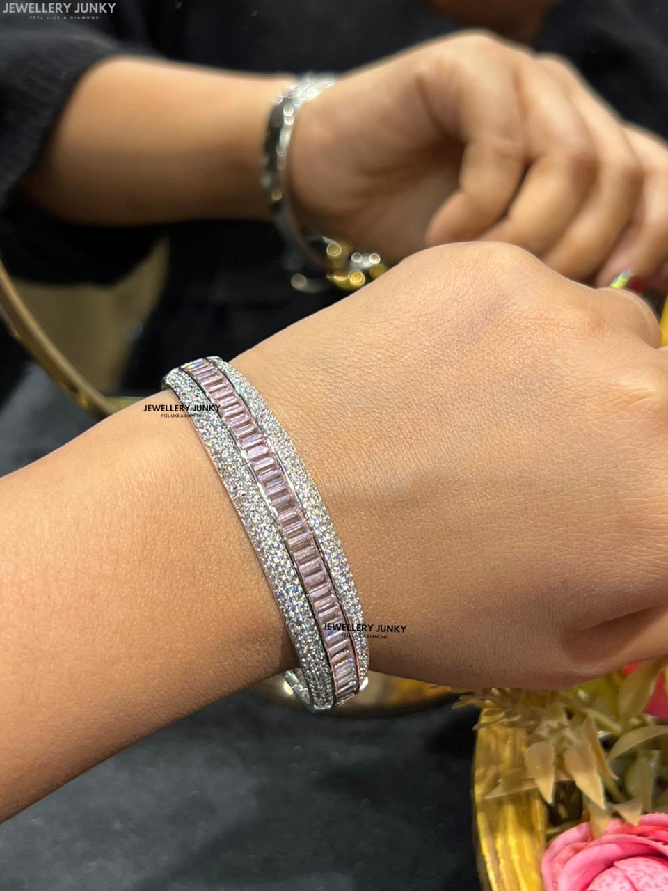 LASHLEY  DIAMOND BRACELET