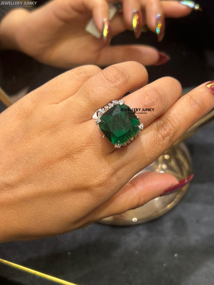 AAPURBA DIAMOND RING