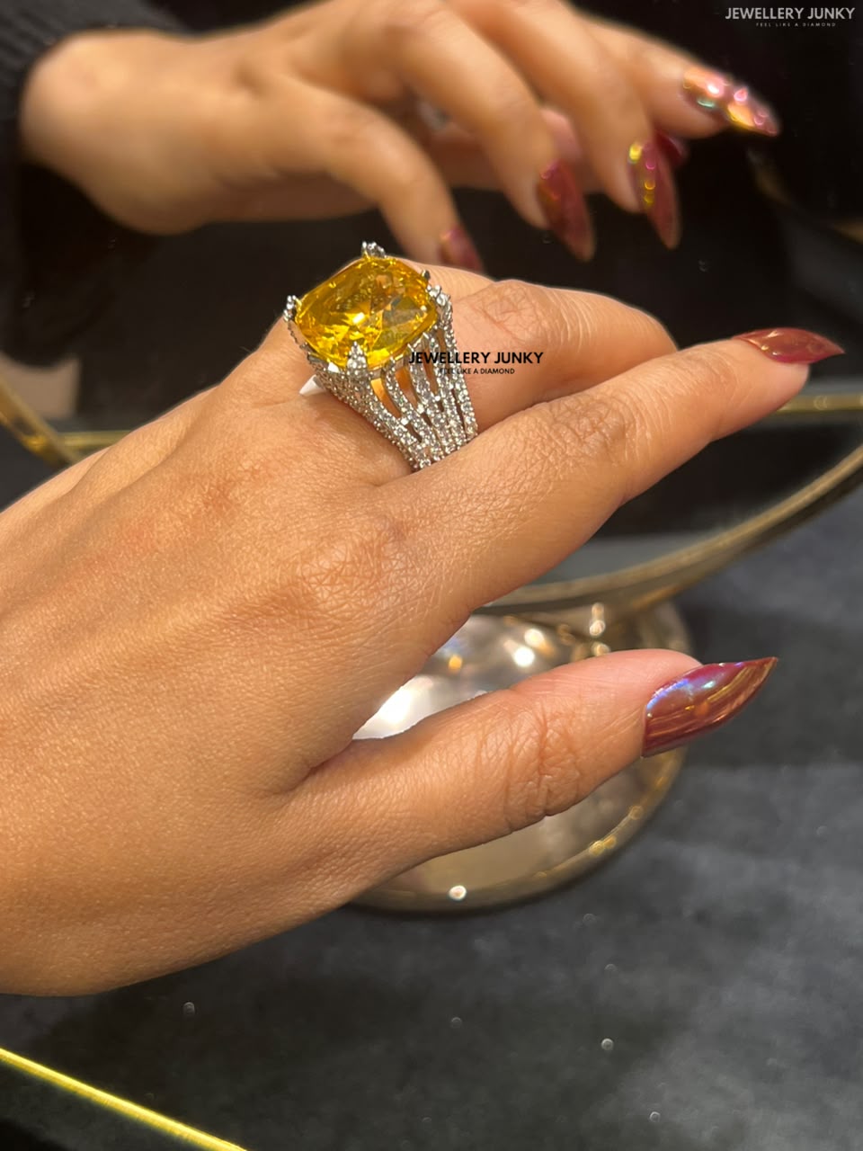 AAPURBA DIAMOND RING