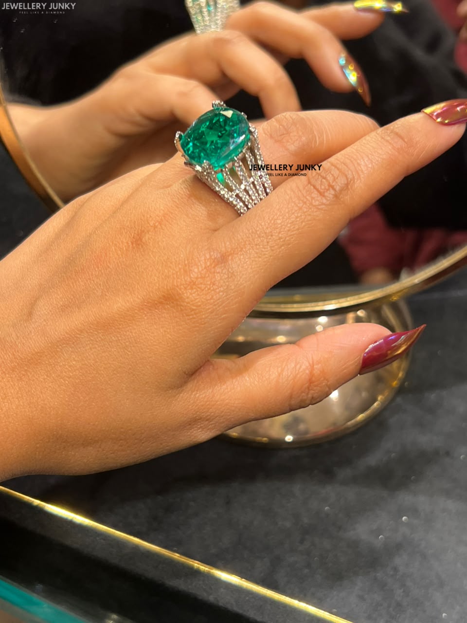 AAPURBA DIAMOND RING