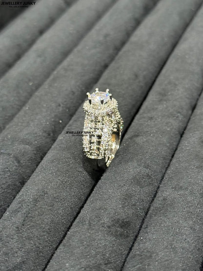 CHAHANA DIAMOND RING