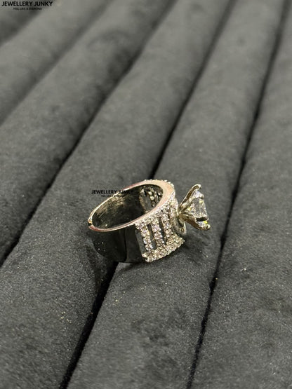 OORJA DIAMOND RING