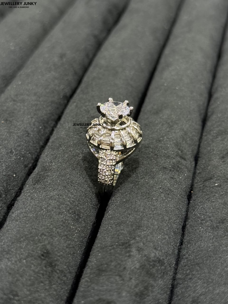 DONNA DIAMOND RING