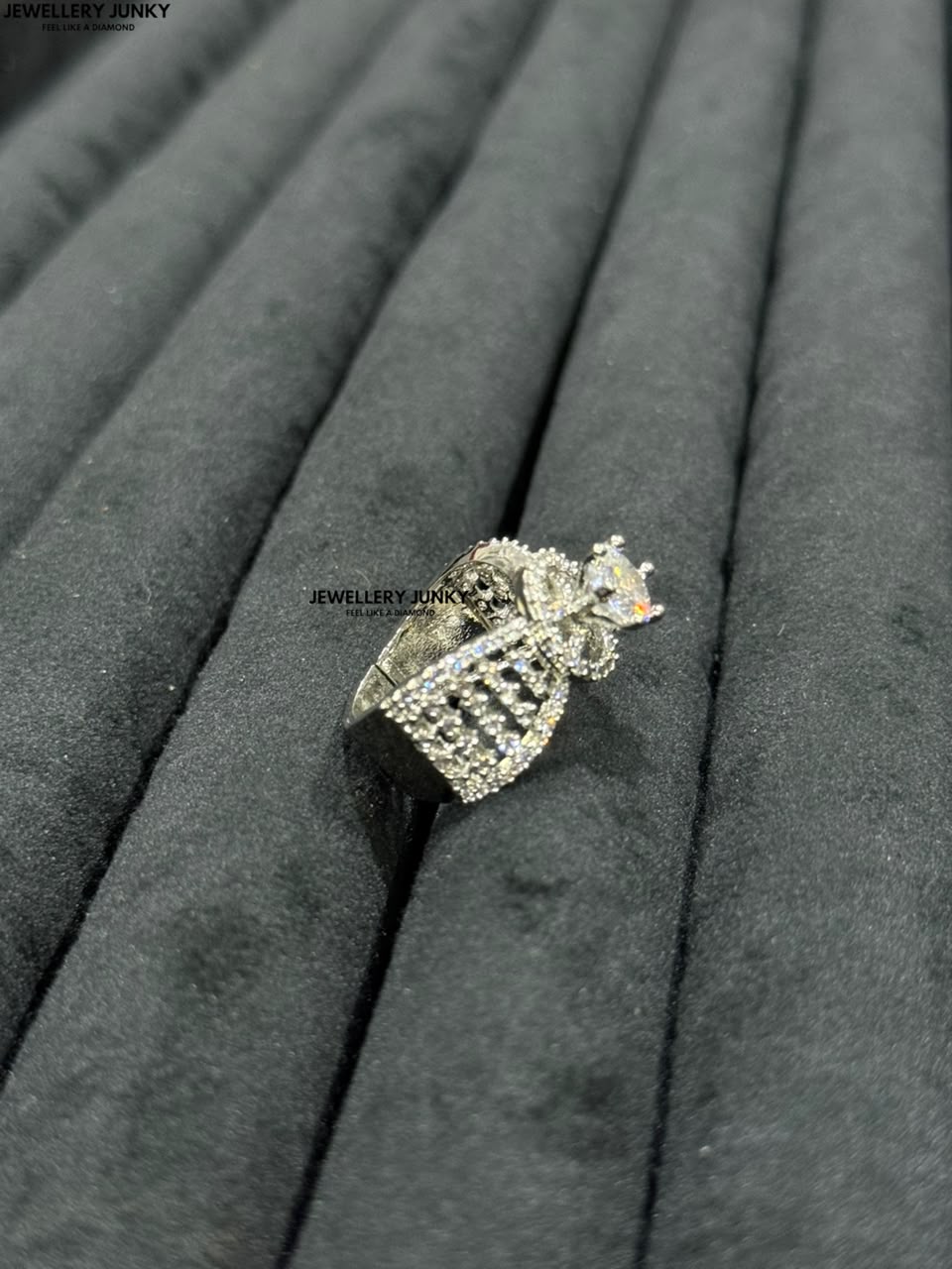 CHAITALI DIAMOND RING