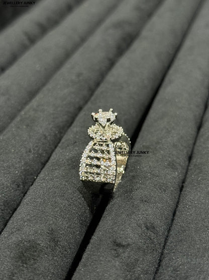 CHAITALI DIAMOND RING