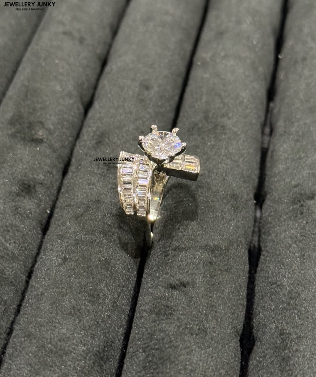OJASVI DIAMOND RING