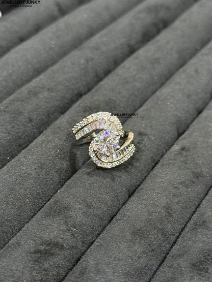 LORNA DIAMOND RING