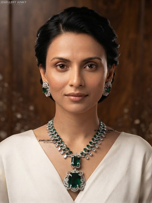 NEETA EMERALD DIAMOND NECKLACE