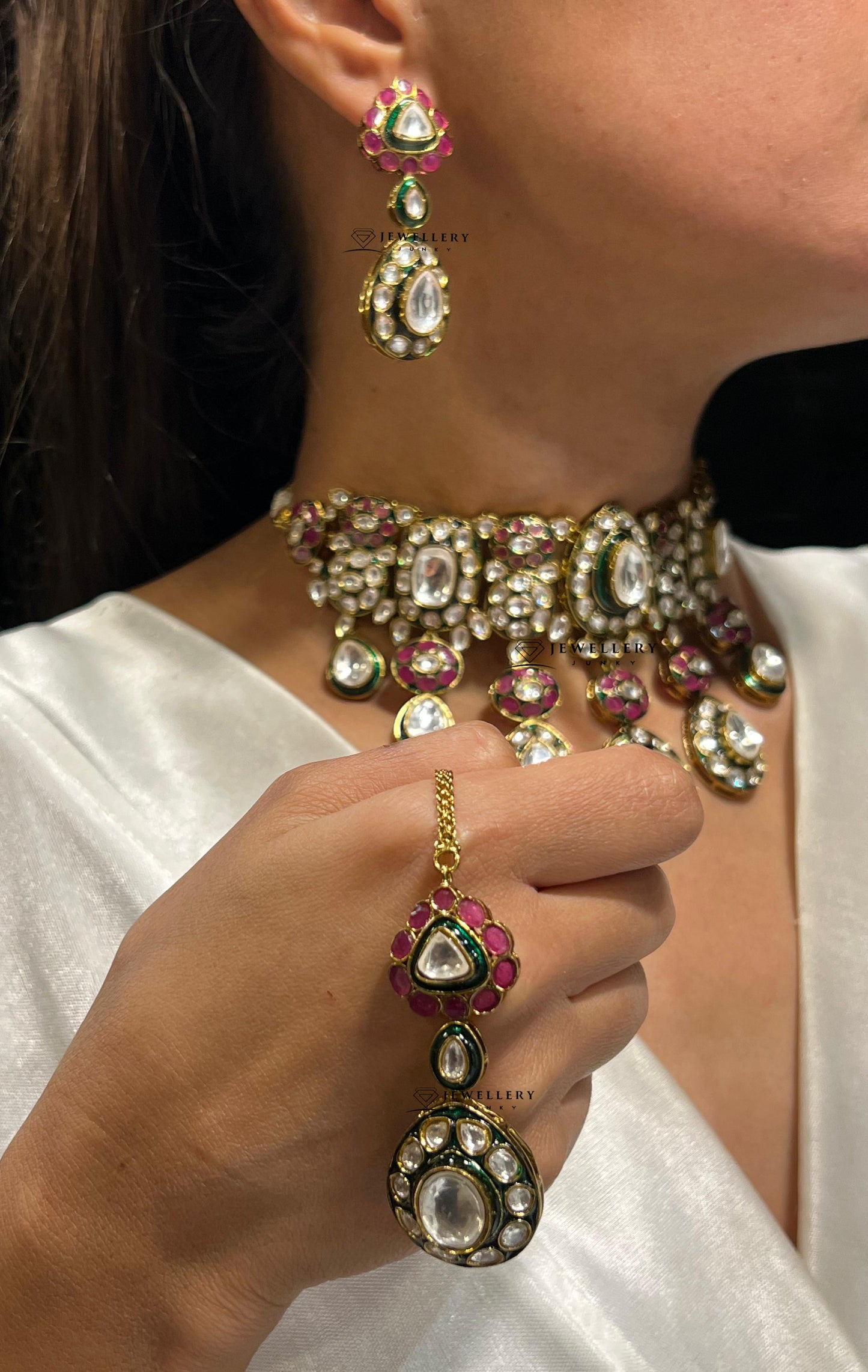 GEENA KUNDAN NECKLACE