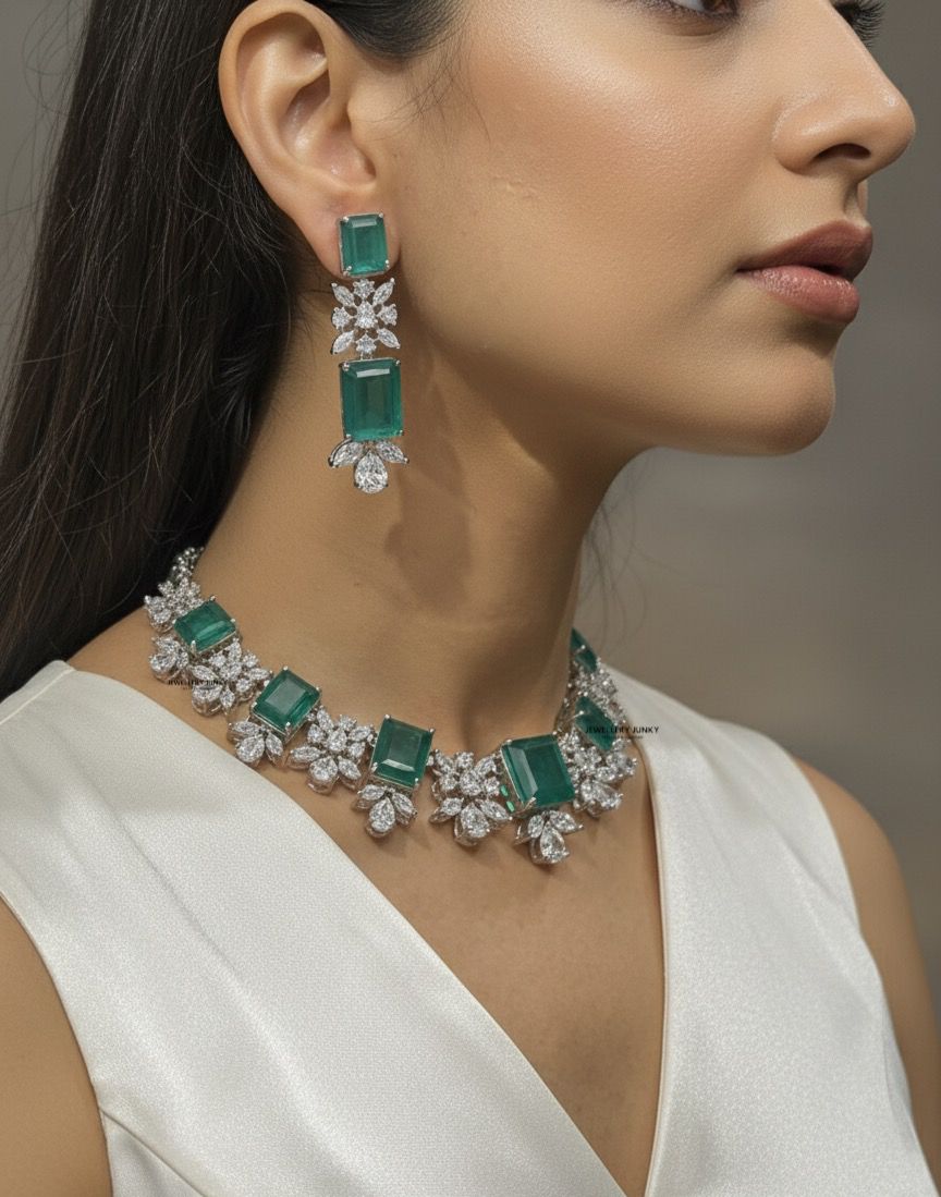 ZHURI DIAMOND NECKLACE