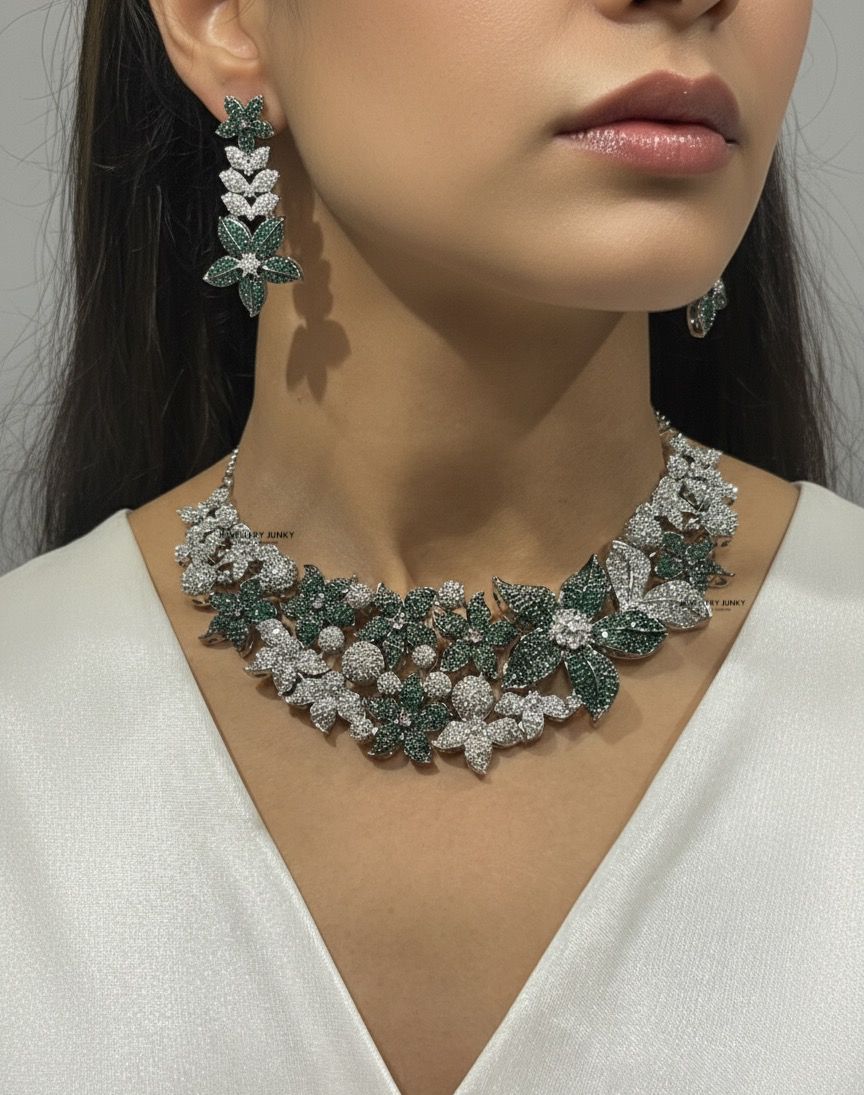 PRAGYA DIAMOND NECKLACE