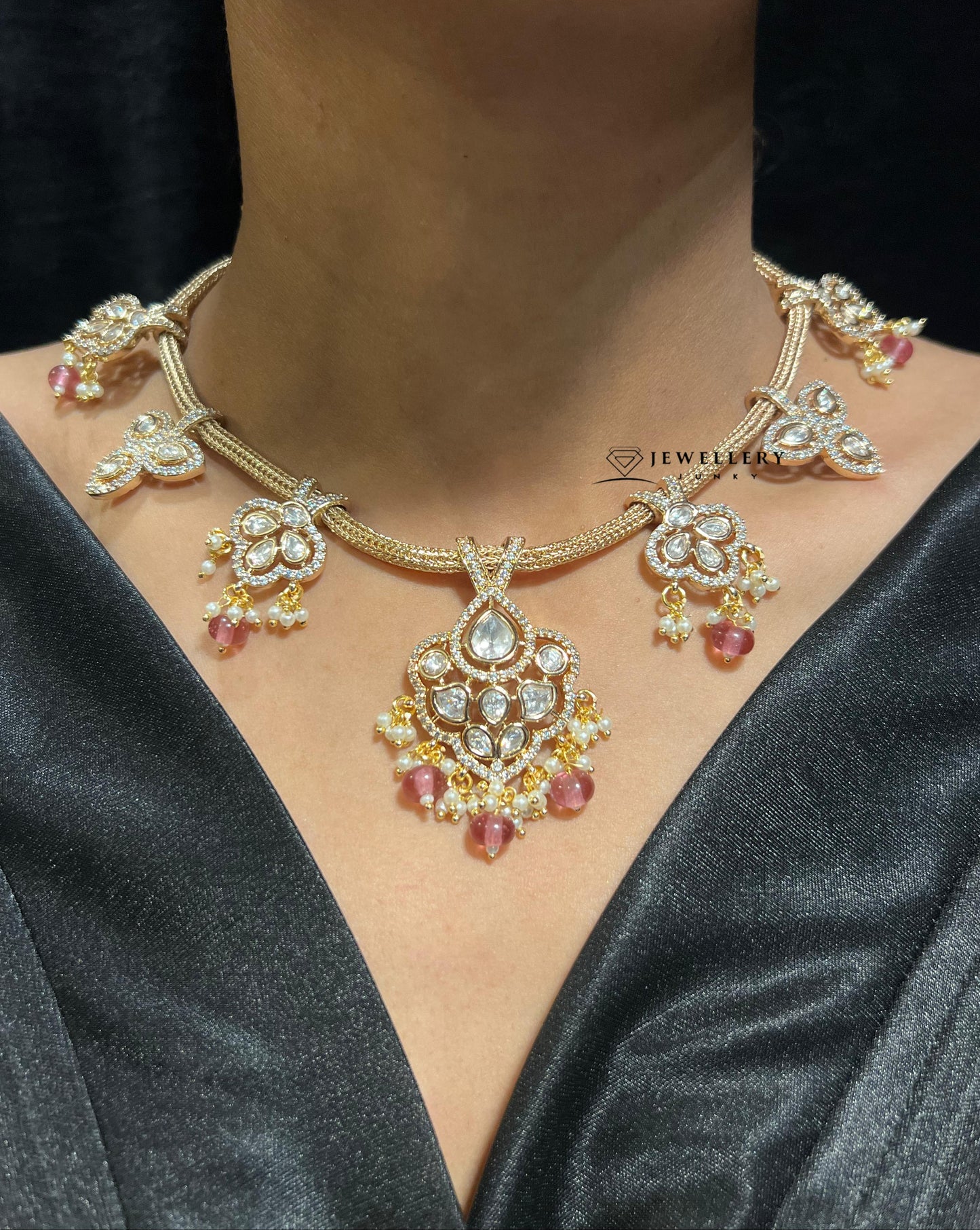 AFSHA UNCUT KUNDAN NECKLACE