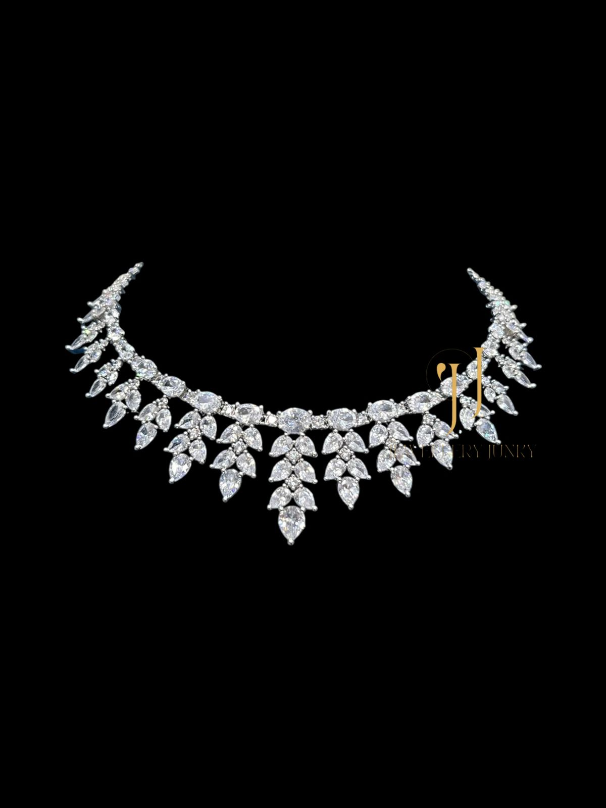 FRANKIE DIAMOND NECKLACE