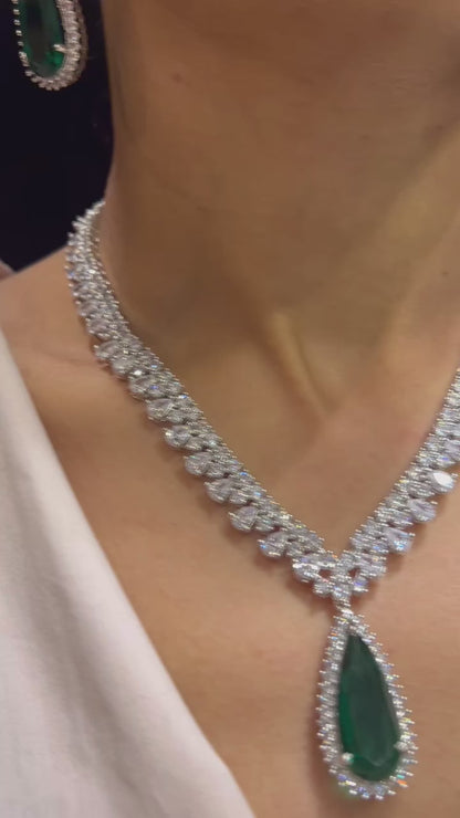 ELIA DIAMOND NECKLACE