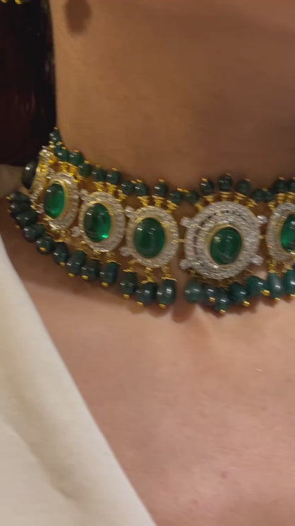 SHRADDHA KUNDUN EMERALD NECKLACE